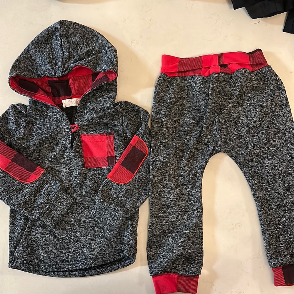 **6 Items for $26** Hoodie Sweatshirt with pants, size 100 or 3T